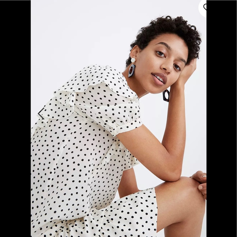 Madewell Silk V-Neck Shoulder-Ruffle Top in Inkbrush Dots